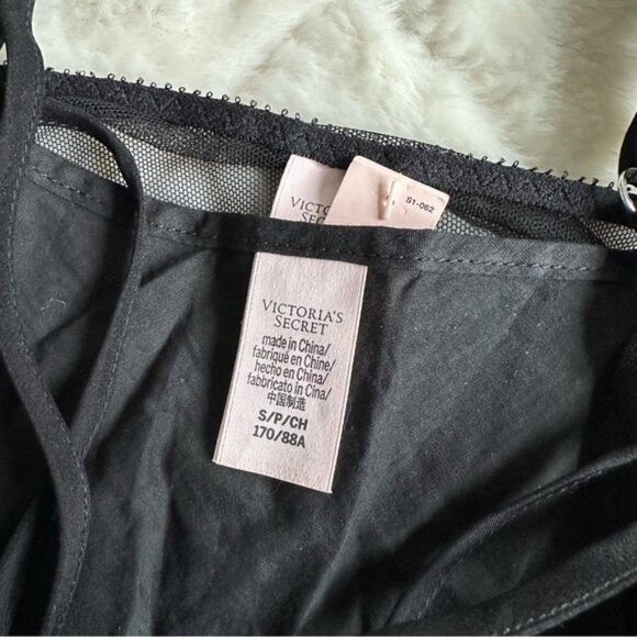 Victoria's Secret | Dream Angels Black Chantilly Lace & Tulle Slip | Size Small - Picture 5 of 9